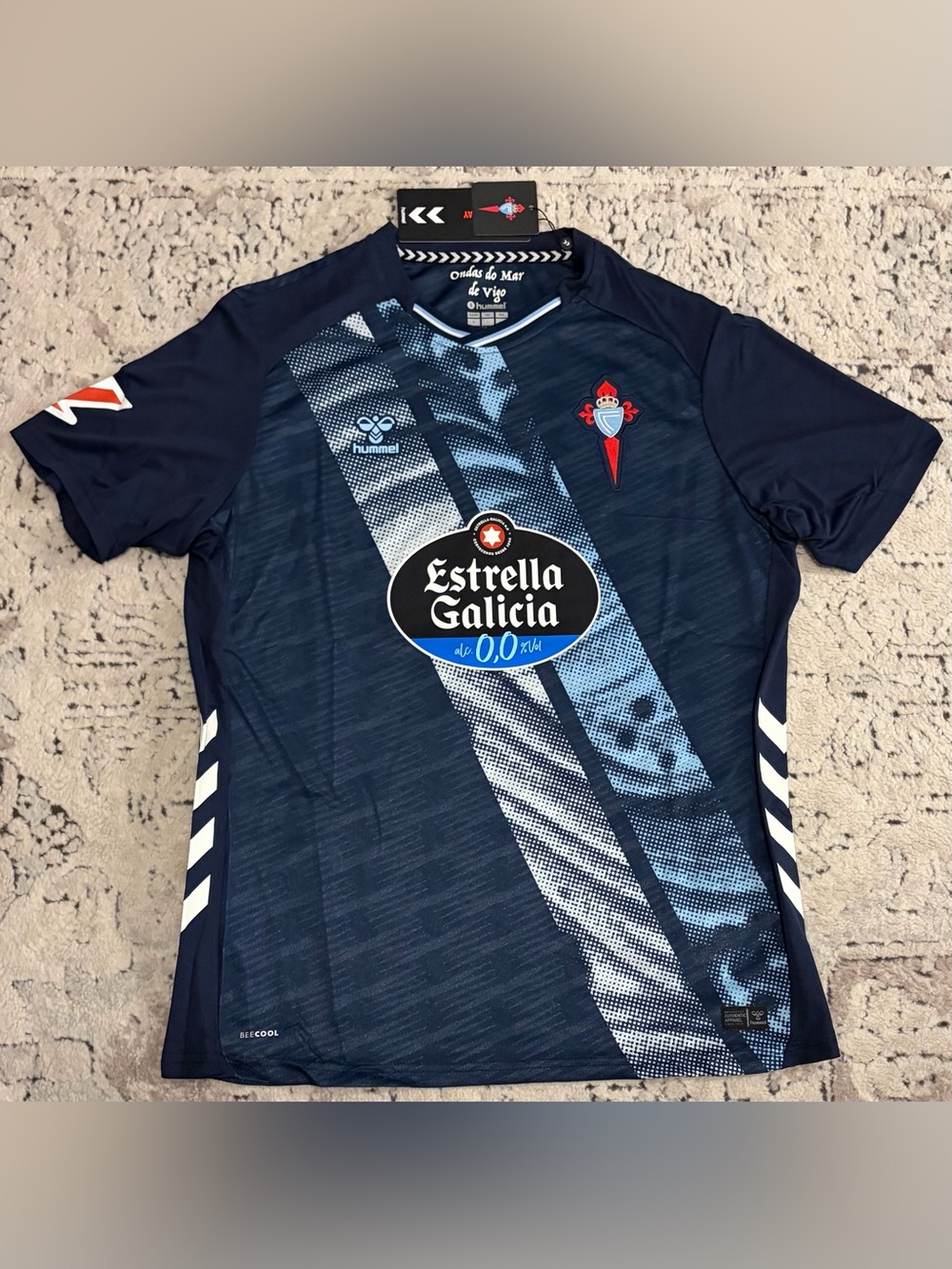 Hummel Authentic 2025/2026 Celta Vigo Spain Away Soccer Jersey Men’s Sz: Large